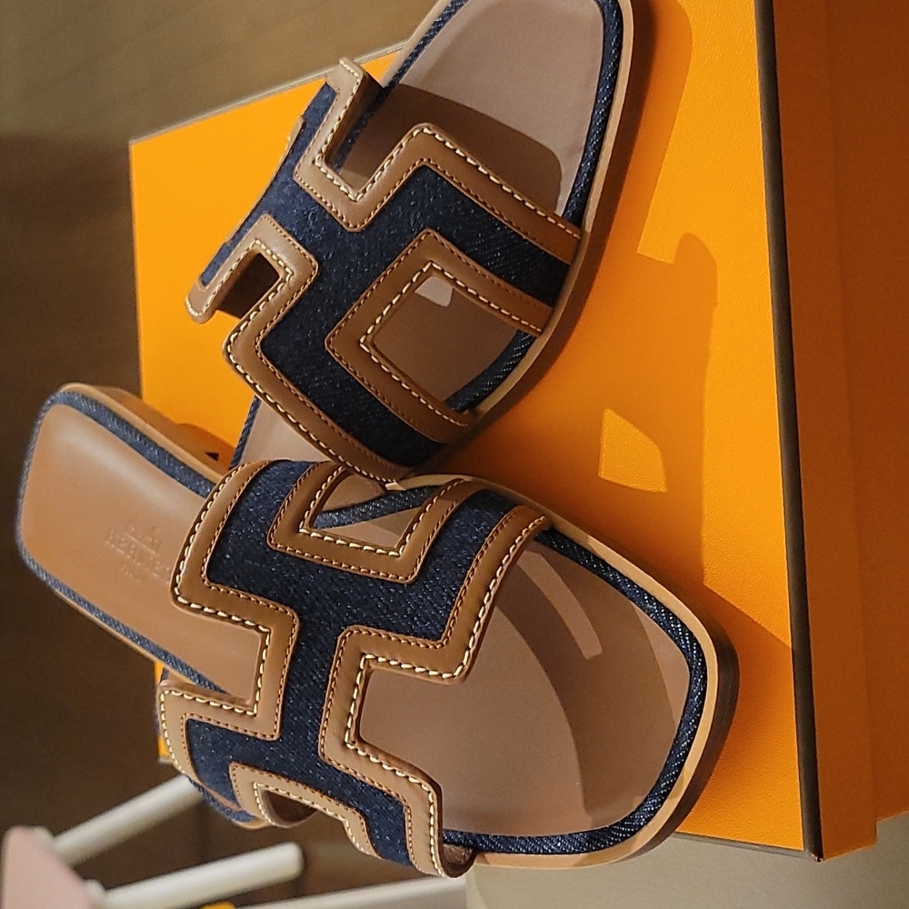 Hermes Oran calf Denim Bleu brut/gold 37 sandals/slides